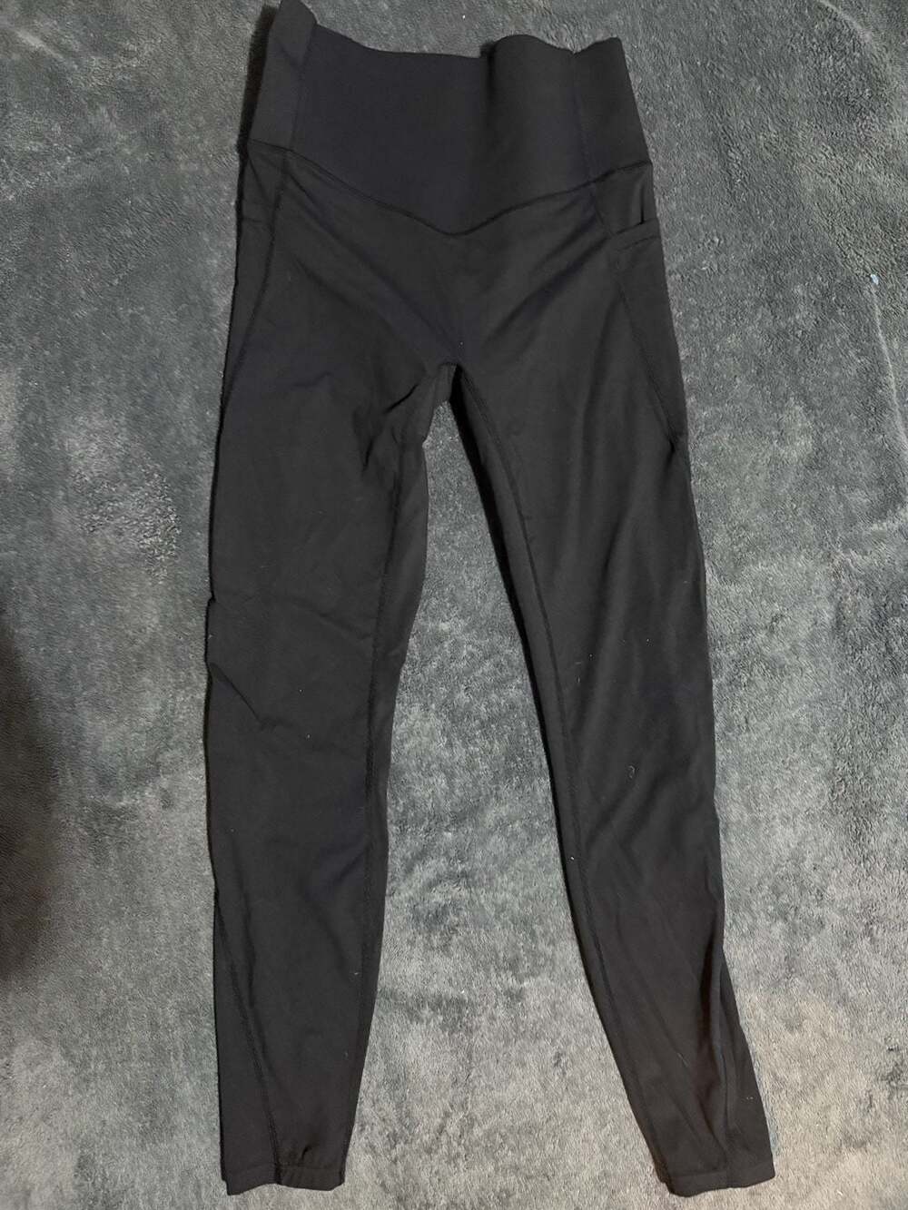 Halara UltraSculpt High Waisted Tummy Control 7/8 Leggings with Pockets